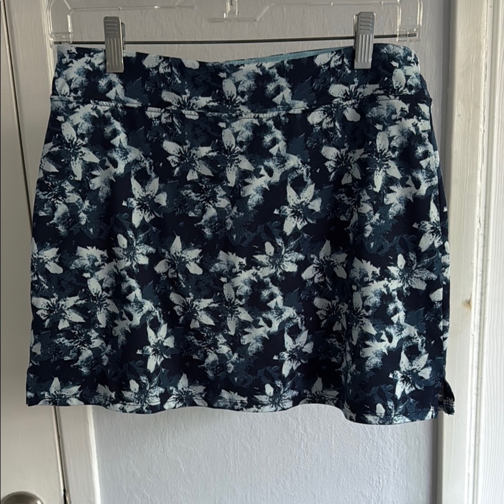 women's mini skirt for sports and leisure